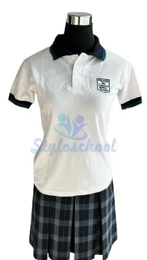Uniforme femenino San Francisco del Alba